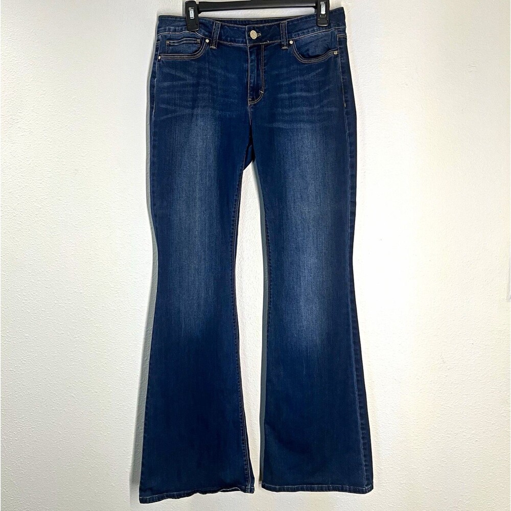 White House Black Market Women’s Jeans Medium Wash Flare Mid Rise Size 6
